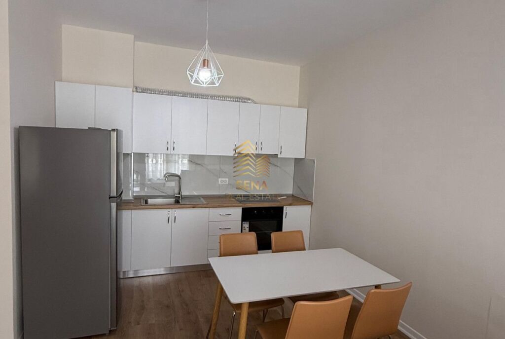 Affitto, Appartamento 1+1+balcone, Via 5 Maji – Complesso ”Tirana Uptown”, 50.000 Lek/mese