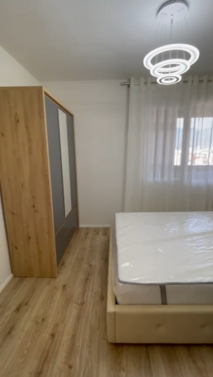 Apartament 2+1 per shitje i mobiluar ne Tirana Golden Park 3 !