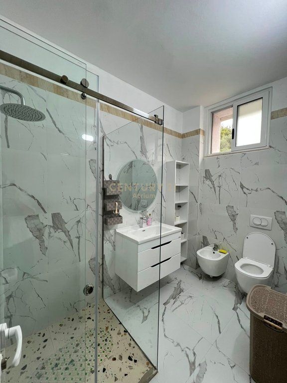 AFFITTASI APPARTAMENTO 2+1 IN UNA VILLA PRIVATA A MULLET