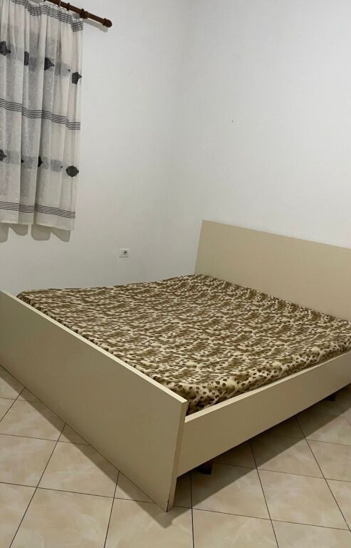 Apartament me qera 1+1 5 Maji