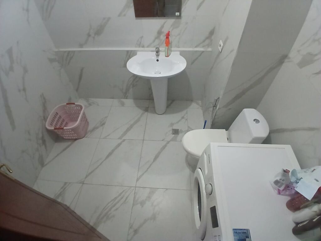 Jepet Me Qera Apartament 1+1+1 Ballkon
