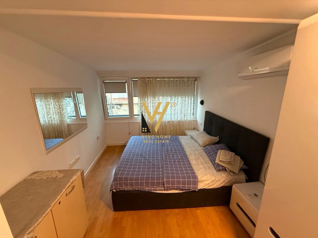 JEPET APARTAMENT 2+1 ME QERA NE ISH-BLLOK 70.000 LEKE - Widok 3