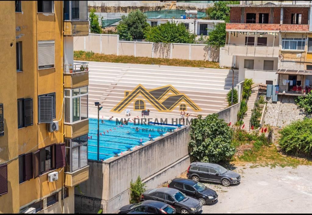 VENDESI 3 SUPER MONOLOCALI A VOLLGA, DURRES!