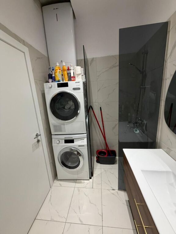 🏡 SHITET | Apartament 2+1+2 – Golden Park 📍 Golden Park, Tiranë
