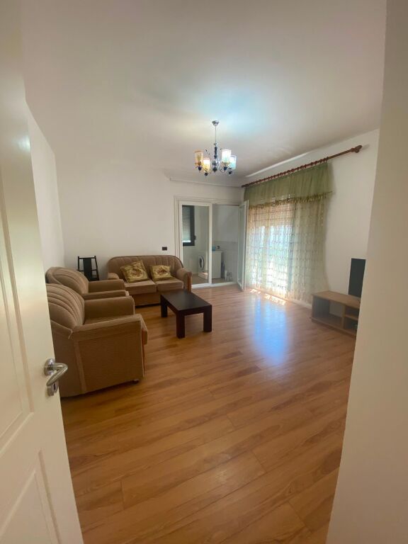 🏡 Apartament 2+1+2 me Qira –prane Foto Durresi