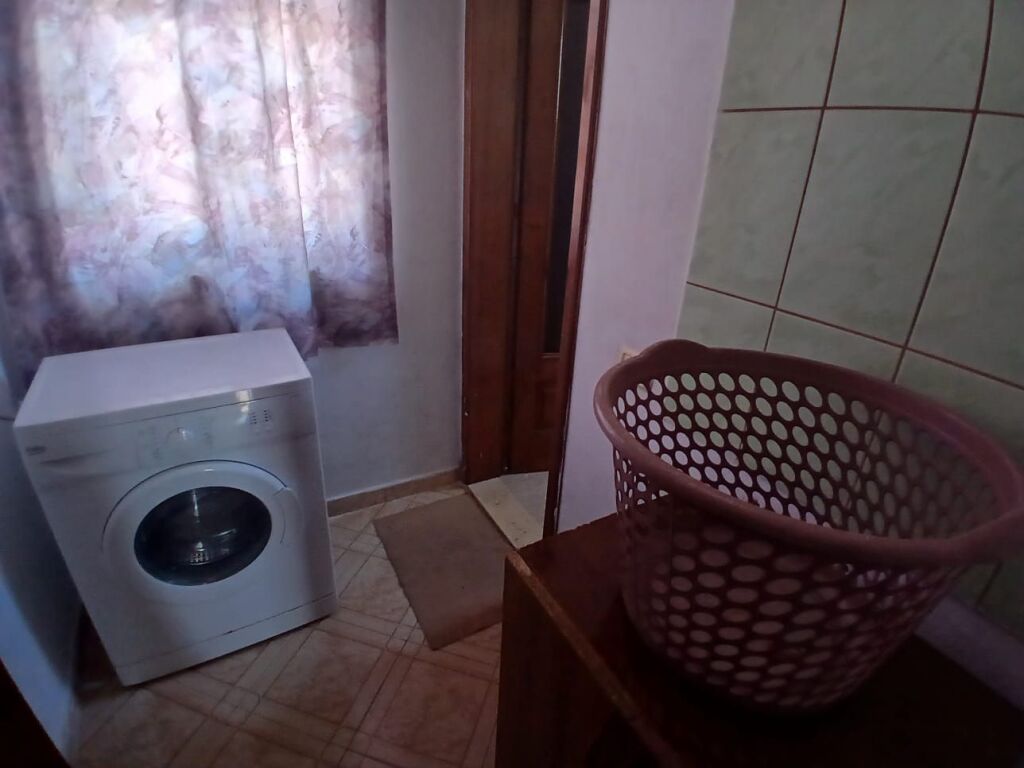 Jepet Me Qera Apartament 2+1+1 Ballkon