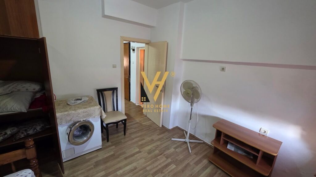 JEPET APARTAMENT 3+1+BLK ME QERA TEK RRUGA BARDHYL 50.000 LEKE