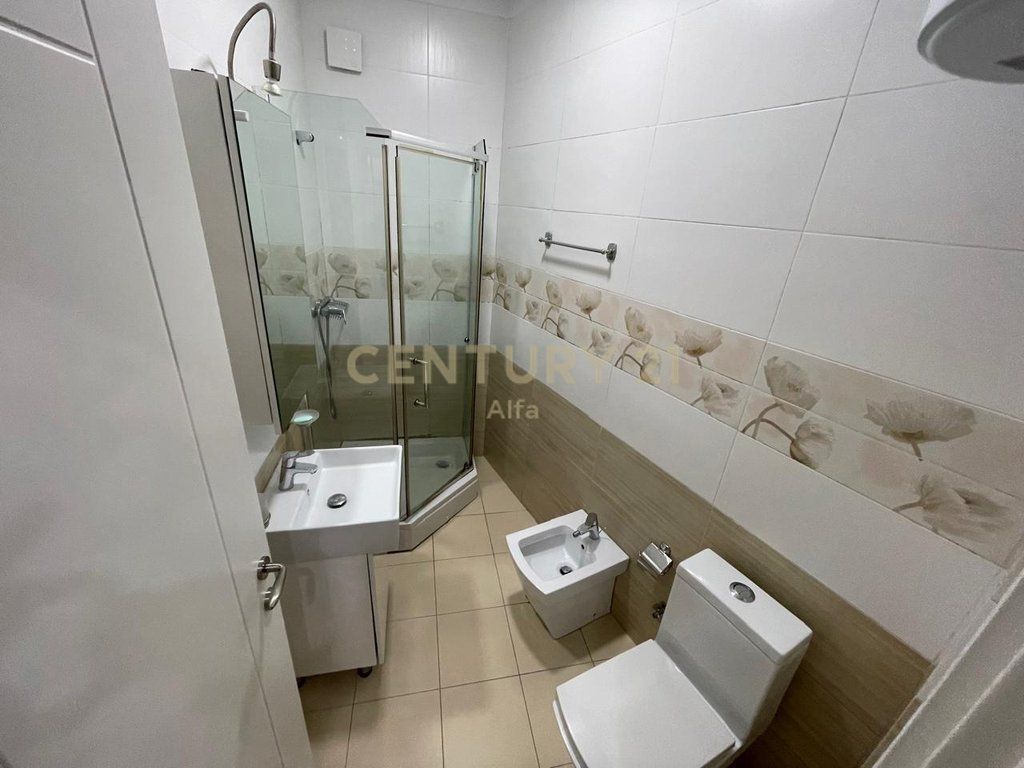 FOR RENT, 1+1 APARTMENT, NEAR THE DRY LAKE!