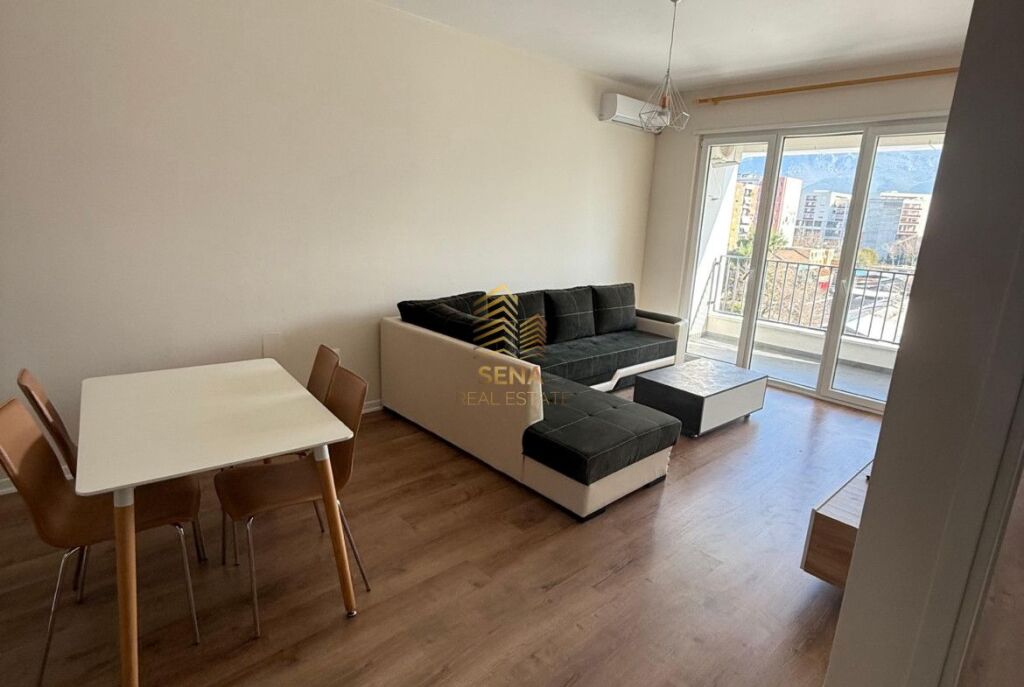Affitto, Appartamento 1+1+balcone, Via 5 Maji – Complesso ”Tirana Uptown”, 50.000 Lek/mese