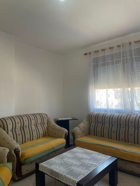 Apartament me qera 1+1, Ish kenete, Durrës!