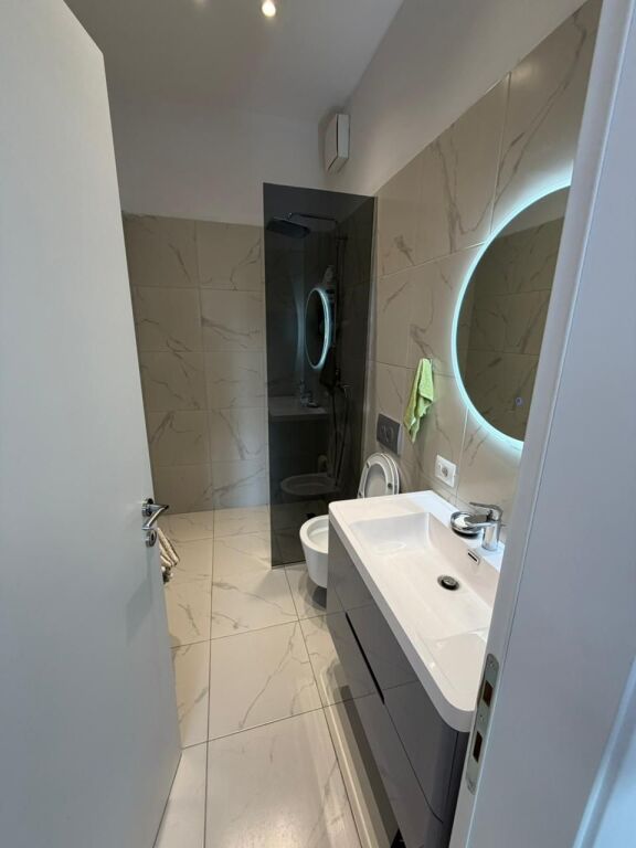 🏡 SHITET | Apartament 2+1+2 – Golden Park 📍 Golden Park, Tiranë