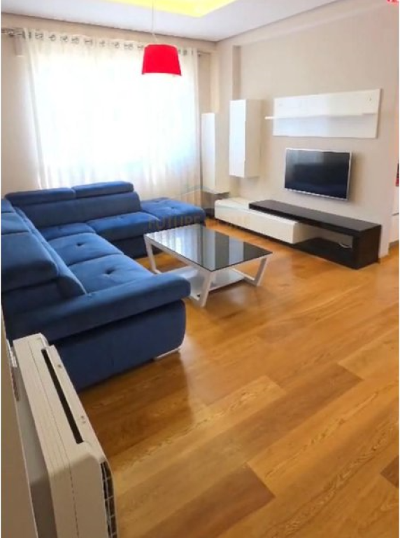 Shitet, Apartament 2+1+2, Liqeni i Thate