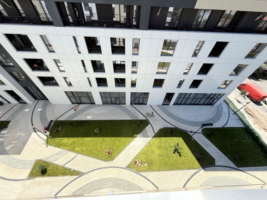 Apartament 2+1 + post parkimi per shitje tek rruga Jordan Misja