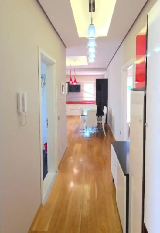 Shitet, Apartament 2+1+2, Liqeni i Thate