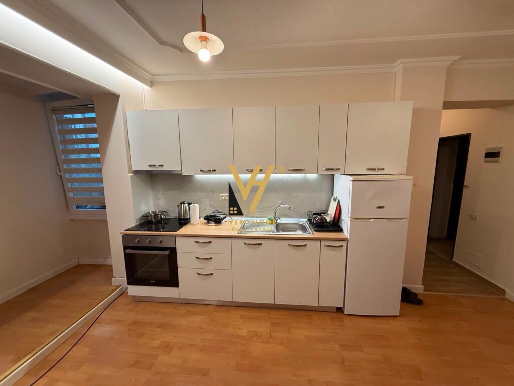 JEPET APARTAMENT 2+1 ME QERA NE ISH-BLLOK 70.000 LEKE - Widok 2