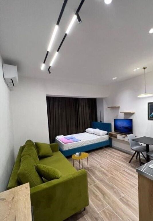 Garsionere me qira tek Komuna Parisit