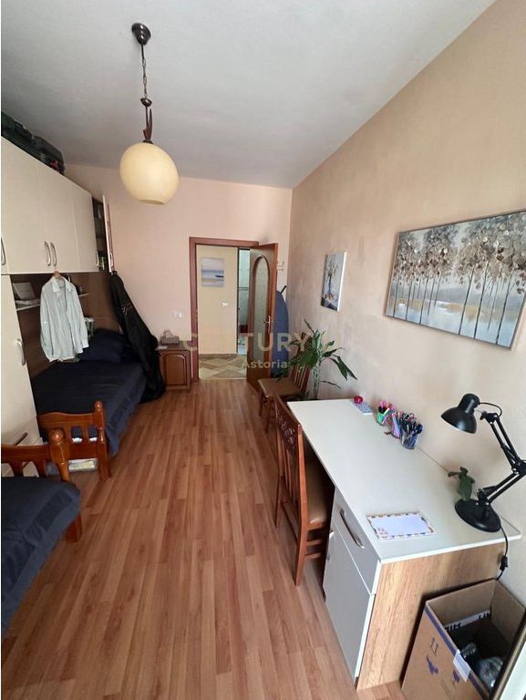 Appartamento in Affitto – Balcone con Vista Panoramica sulla Città | Posizione Eccellente a Tirana