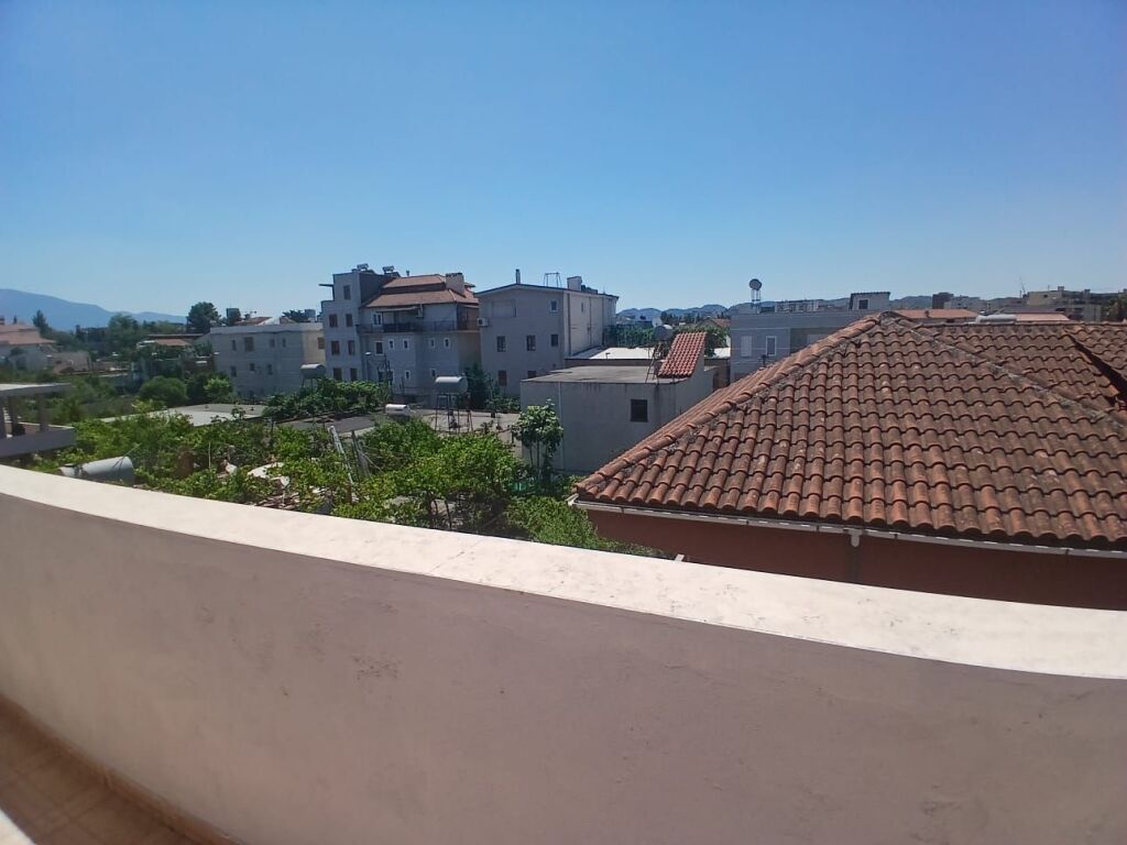 Jepet Me Qera Apartament 2+1+1 Ballkon
