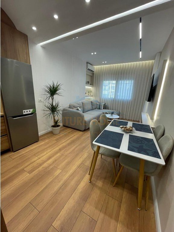 SHES APARTAMENT 1+1,PAZARI I RI,TIRANE