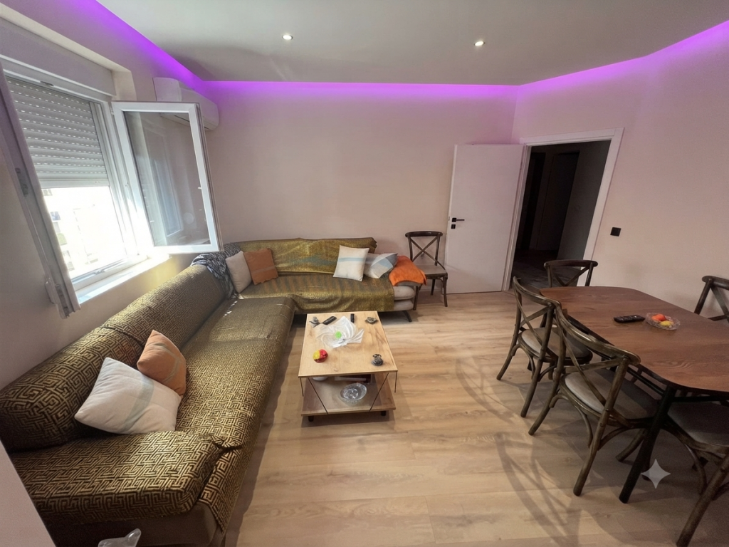 For sale, 1+1 Apartment Kombinat, Tirana.