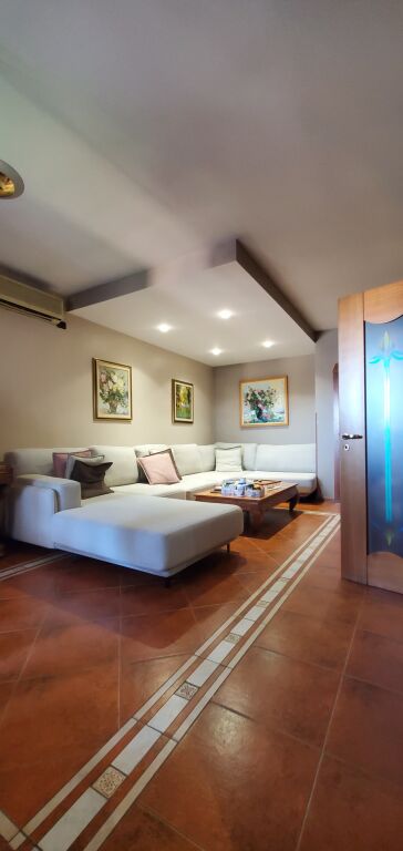 Apartament 2+1, Rruga Fortuzi!