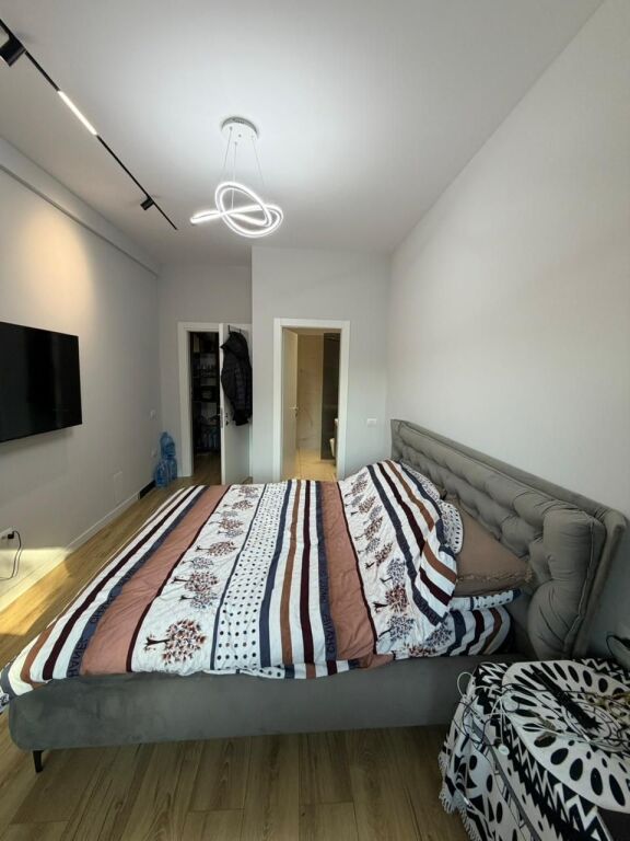 🏡 SHITET | Apartament 2+1+2 – Golden Park 📍 Golden Park, Tiranë