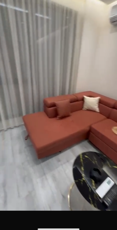 Apartament 2+1+2 per qera perballe me UET !