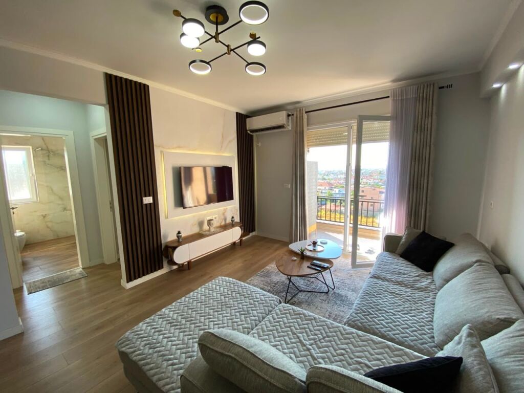 Shitet, Apartament 2+1, Kamez . Empire71758