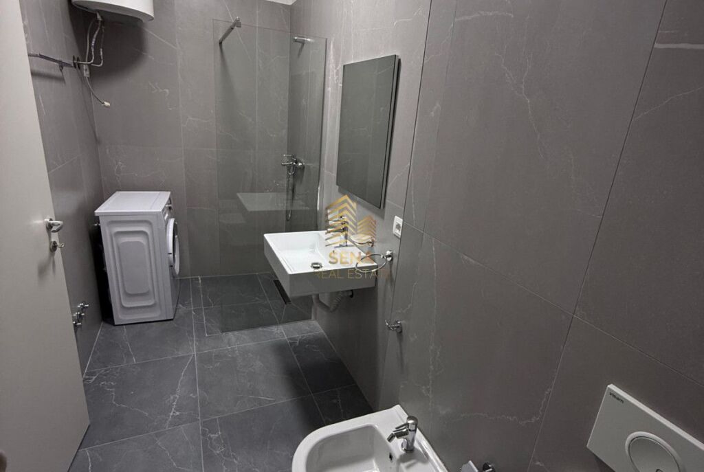 Affitto, Appartamento 1+1+balcone, Via 5 Maji – Complesso ”Tirana Uptown”, 50.000 Lek/mese