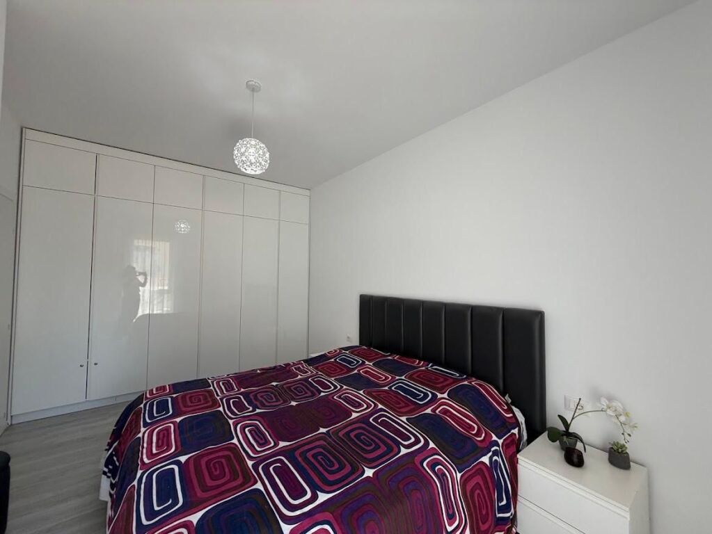Affitto | Apartament 1 + 1 | Rruga e Barrikadave | 750 €/mese