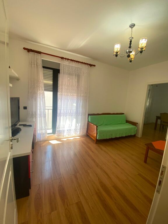 🏡 Apartament 2+1+2 me Qira –prane Foto Durresi