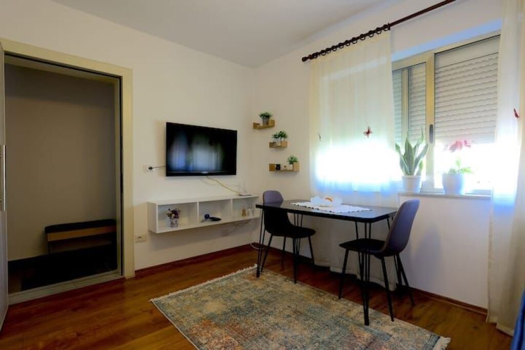 Apartment for rent in the Blloku area