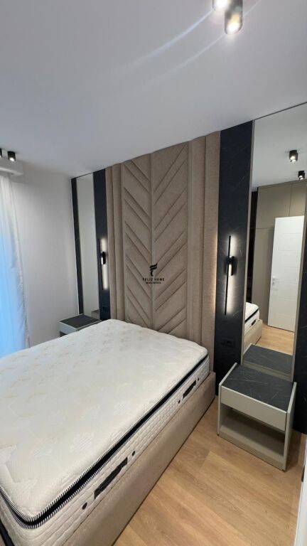 APARTAMENT ME QERA 1+1 PORCELAN 80.000 LEKE FH-83423