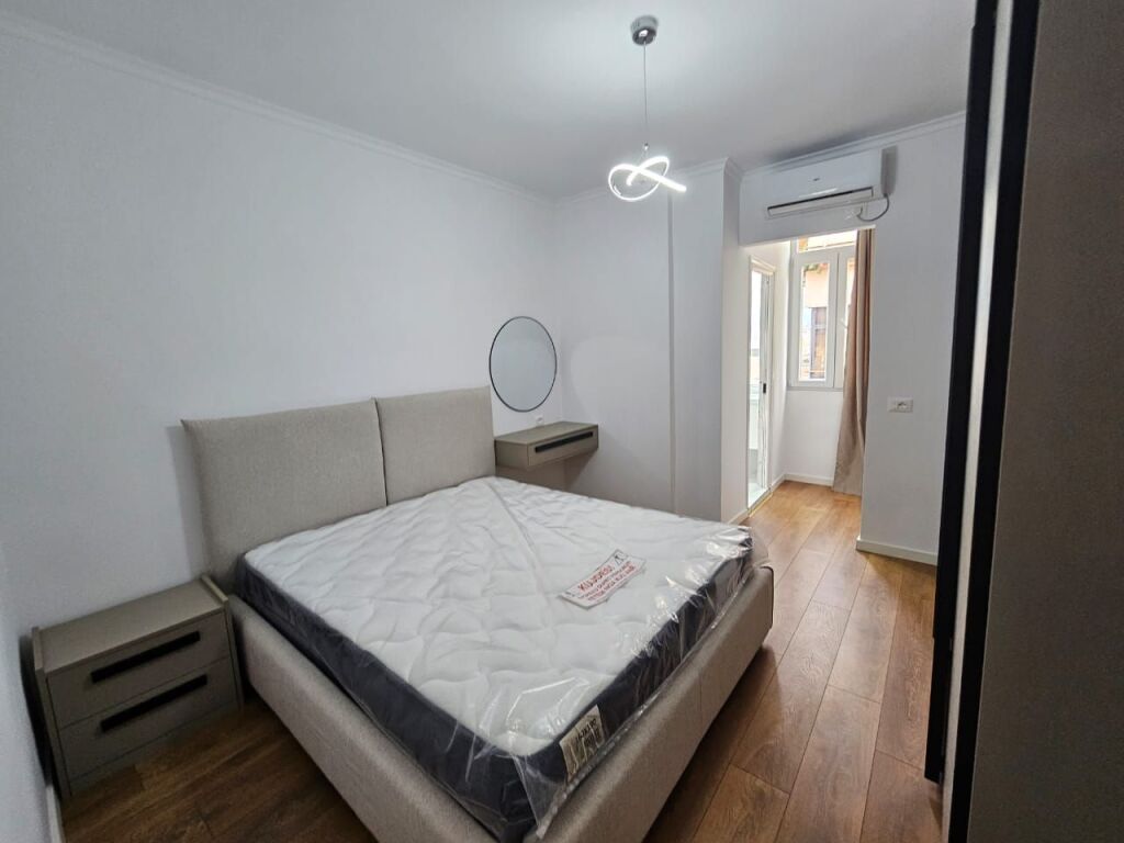 Appartamento 2+1 in affitto in via Dibra!