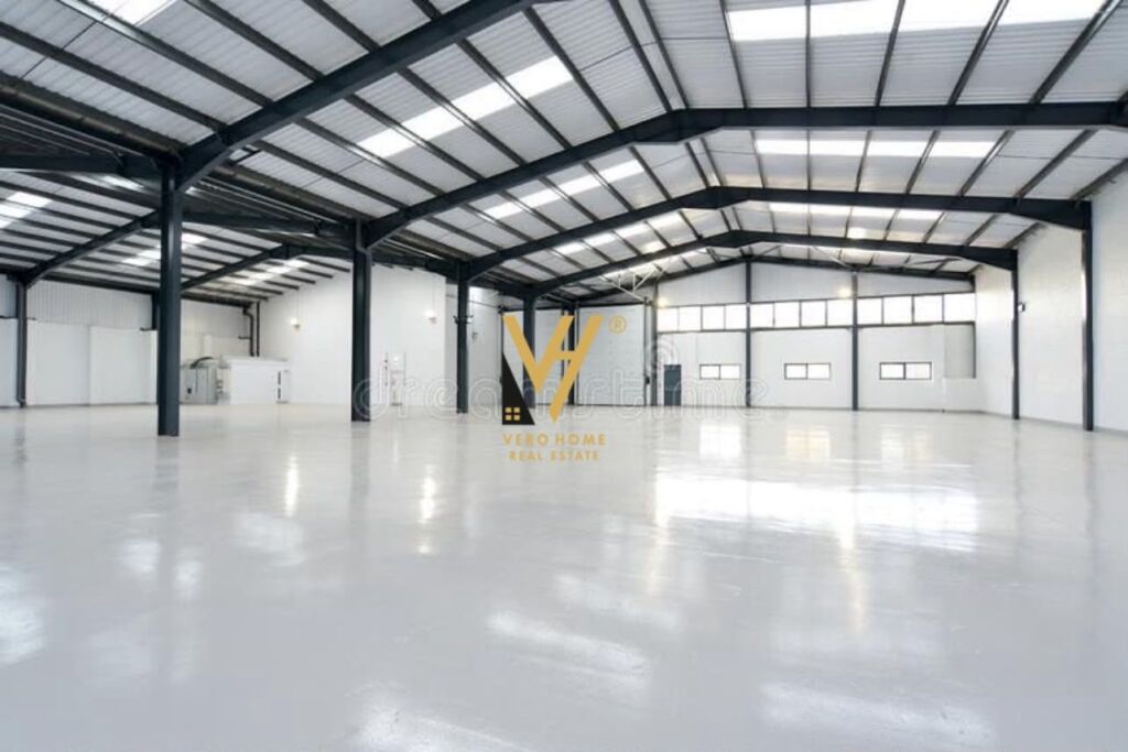 MAGAZZINO 800 M2 IN AFFITTO A KOMBINAT 260.000 LEKE