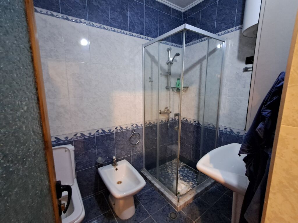 VENDESI APPARTAMENTO 2+1+2 A DURRËS