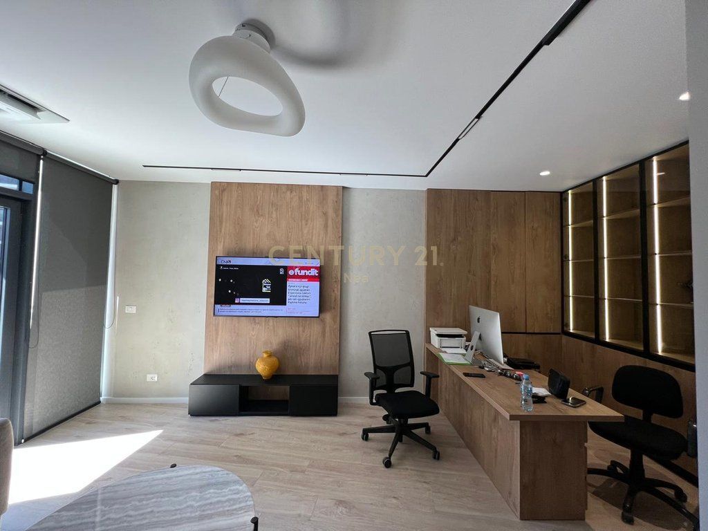UFFICI IN AFFITTO PRESSO LAKE VIEW RESIDENCES