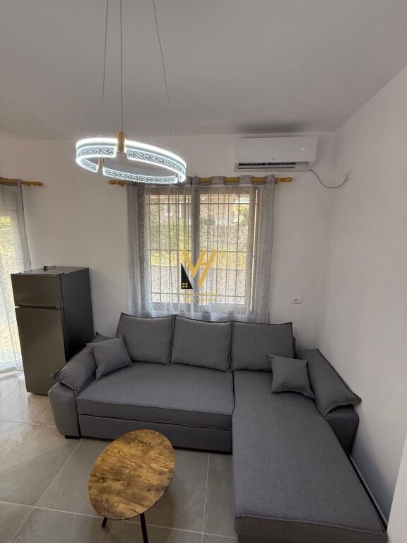 JEPET APARTAMENT 1+1+BLK ME QERA NE SELITE 52.000 LEKE