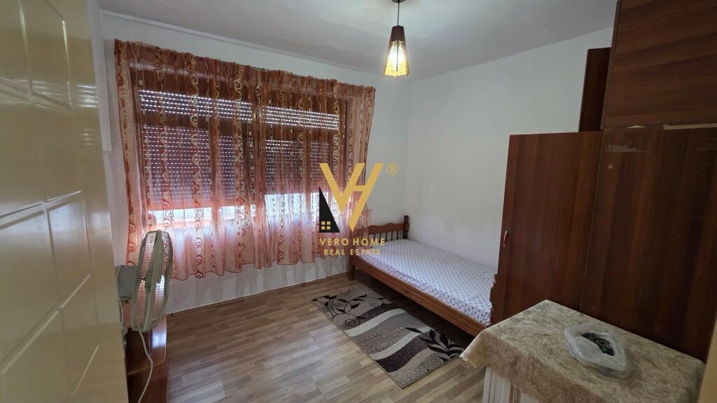 JEPET APARTAMENT 3+1+BLK ME QERA TEK RRUGA BARDHYL 50.000 LEKE