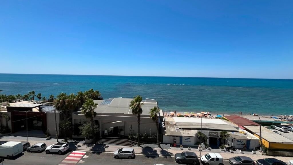 🏡 Jepet me Qira Apartament 3+1 me Pamje të Plotë nga Deti – Vollga, Durrës
