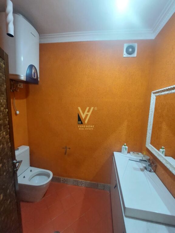 OFFICE 145 M2 FOR RENT AT WILLSON SQUARE 1,800 EURO