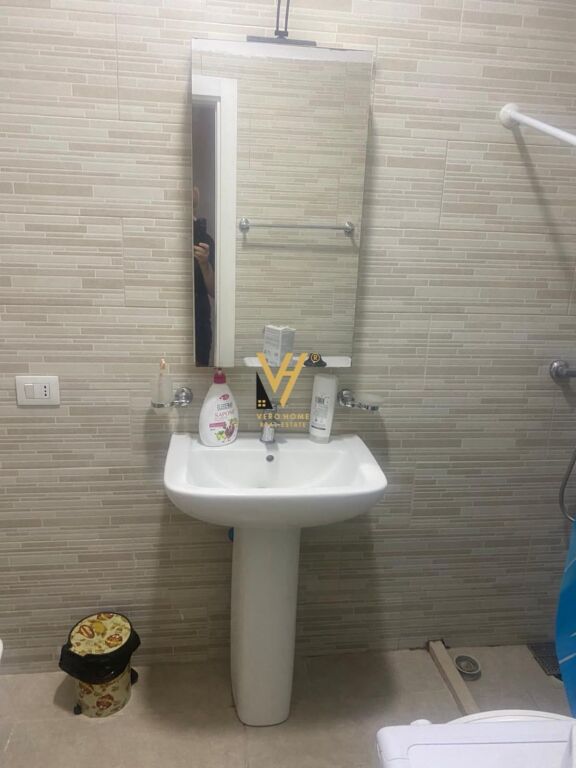 JEPET APARTAMENT 1+1+BLK ME QERA TE QSUT 50.000 LEKE