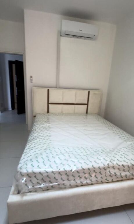 Jepet me qera apartament 1+1 tek rrethrrotullimi i Paskuqanit
