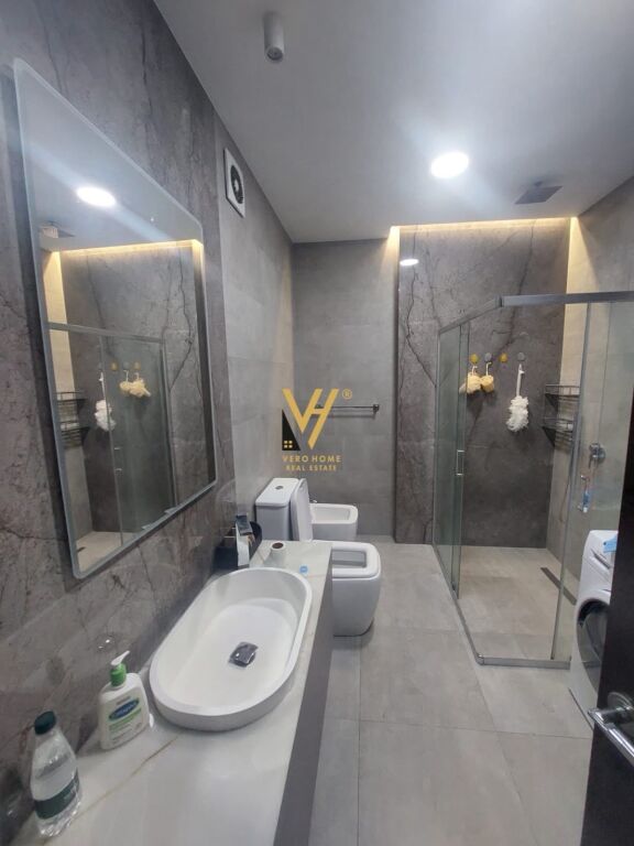 OFFICE 145 M2 FOR RENT AT WILLSON SQUARE 1,800 EURO