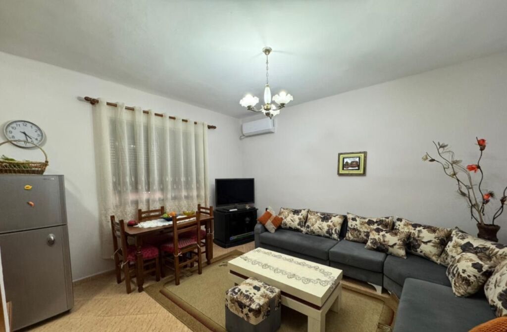 Apartament 1+1 per qera cupola Laprake !