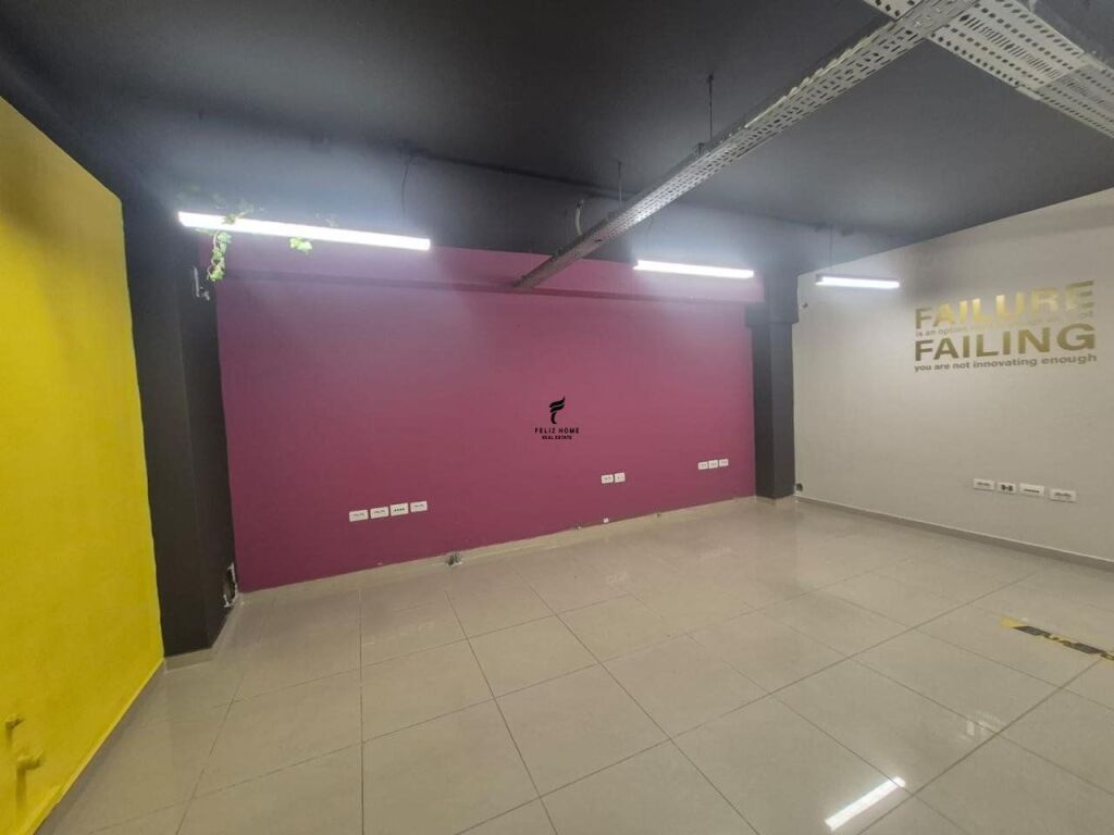 UFFICIO IN AFFITTO 258M2 SELVIA 230.000 LEKE FH-83357