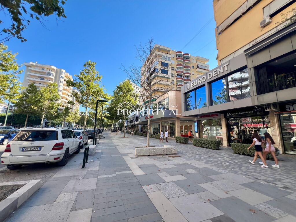 Appartamento 2+1 in Vendita su Viale Vlora – Skelë