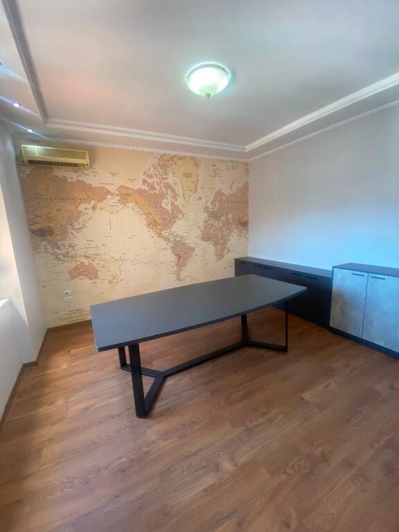 Apartment 3+1+2 for rent at Ish Blloku, near Abissnet.