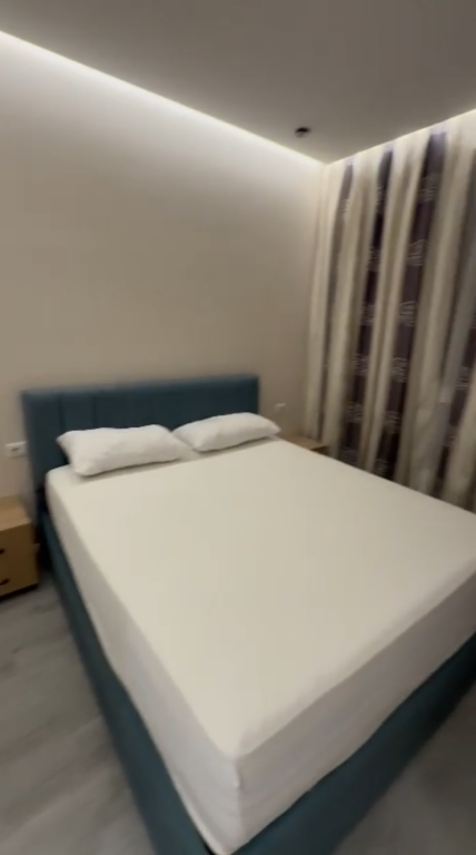 Apartament 2+1+2 per qera perballe me UET !