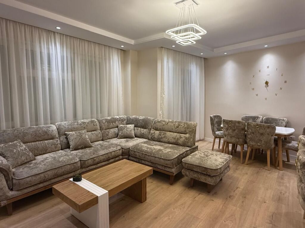 Apartment 2+1+2 +Parking Space for rent in Dry Lake, near Hotel Radisson.